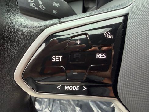 Used 2023 Volkswagen ID.4 Pro RWD image 12