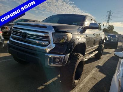 Used 2016 Toyota Tundra SR5 w/ SR5 Upgrade Package
