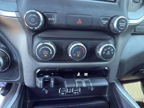 Used 2020 RAM 1500 Big Horn image 18