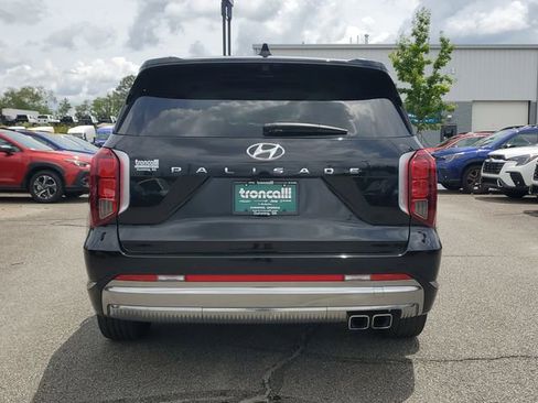 Used 2024 Hyundai Palisade Calligraphy FWD image 5