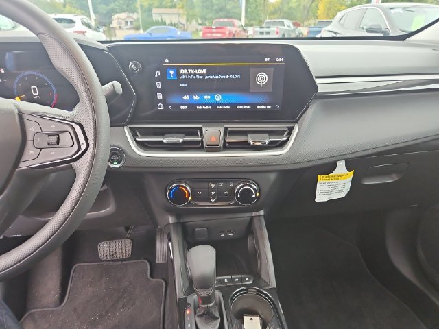 Used 2026 Chevrolet TrailBlazer LS w/ LS Convenience Package FWD image 18