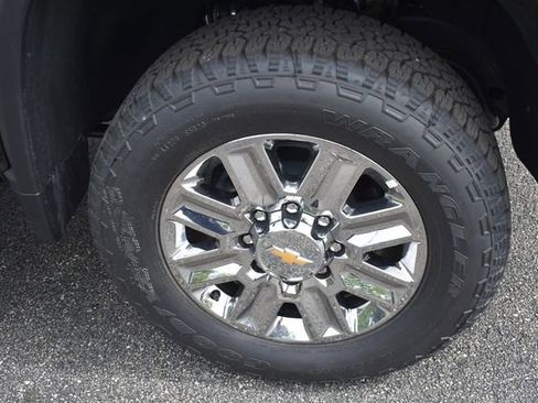 New 2026 Chevrolet Silverado 3500 High Country w/ Technology Package AWD/4WD image 12
