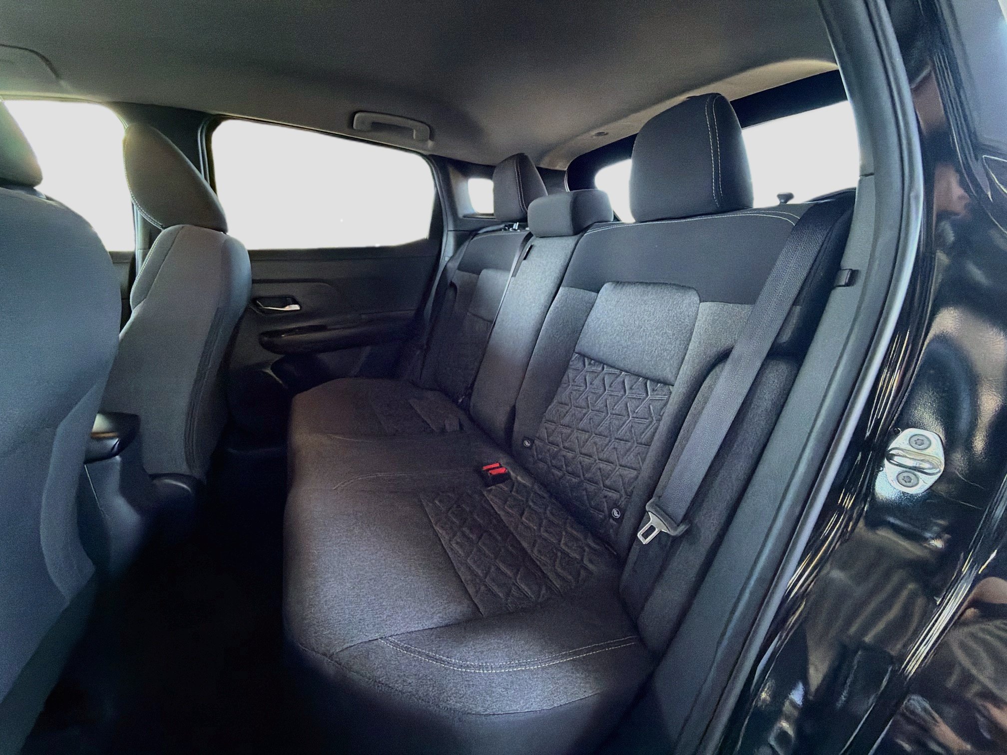 Used 2025 Nissan Kicks SV AWD/4WD image 26