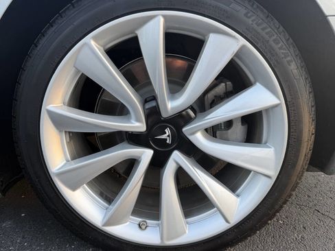 Used 2018 Tesla Model 3 Long Range image 37