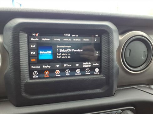 Used 2018 Jeep Wrangler Unlimited Sport S image 17