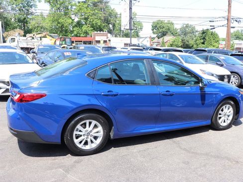 Used 2025 Toyota Camry LE FWD image 6