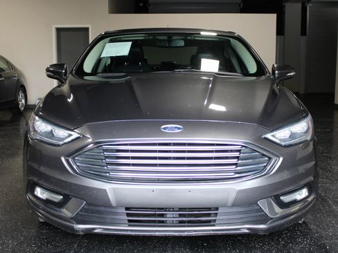 Used 2017 Ford Fusion Energi Titanium FWD image 9
