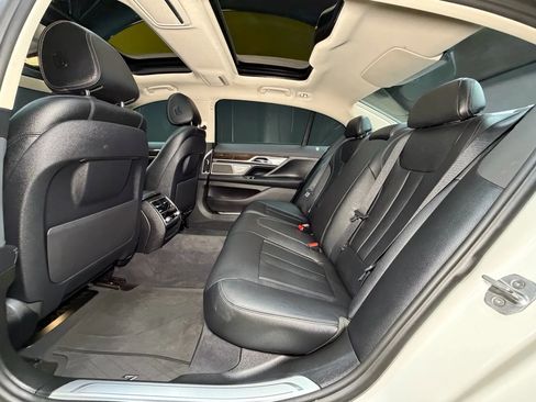 Used 2016 BMW 740i RWD image 18
