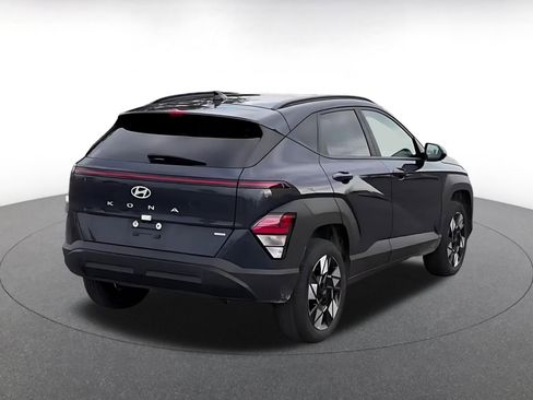 Used 2025 Hyundai Kona SEL AWD/4WD image 14