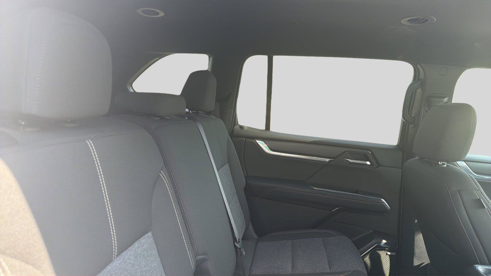 Used 2025 GMC Acadia Elevation FWD image 22