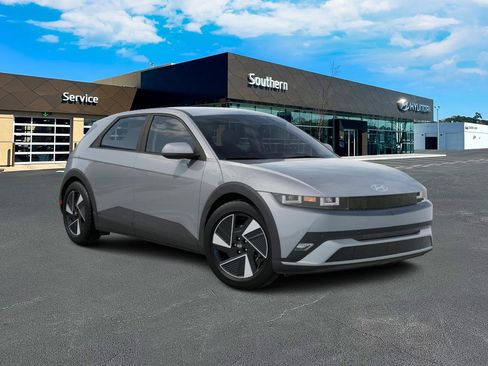 New 2026 Hyundai Ioniq 5 SE image 8