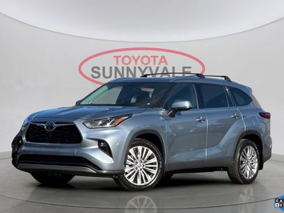 Used 2023 Toyota Highlander Platinum