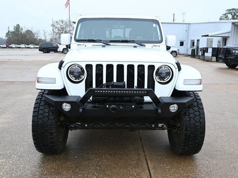 Used 2023 Jeep Gladiator Overland image 6