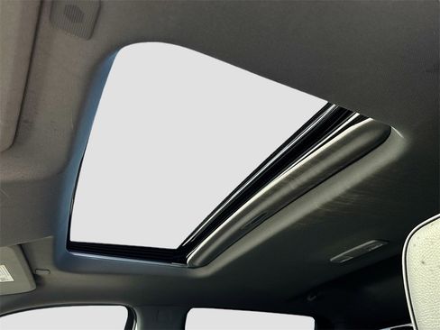 Used 2024 GMC Sierra 1500 Denali w/ Denali Reserve Package image 17