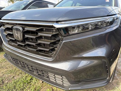 Used 2024 Honda CR-V EX image 10