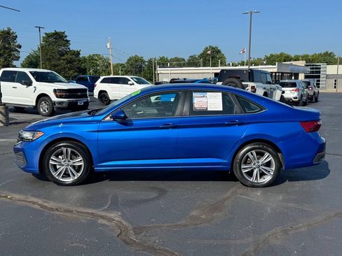 Used 2024 Volkswagen Jetta SE FWD image 29
