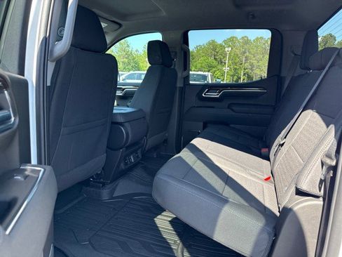 New 2026 GMC Sierra 1500 SLE AWD/4WD image 17