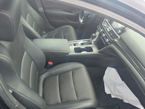 Used 2022 Honda Accord Sport image 9