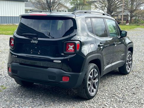Used 2016 Jeep Renegade Latitude w/ Popular Equipment Group image 5