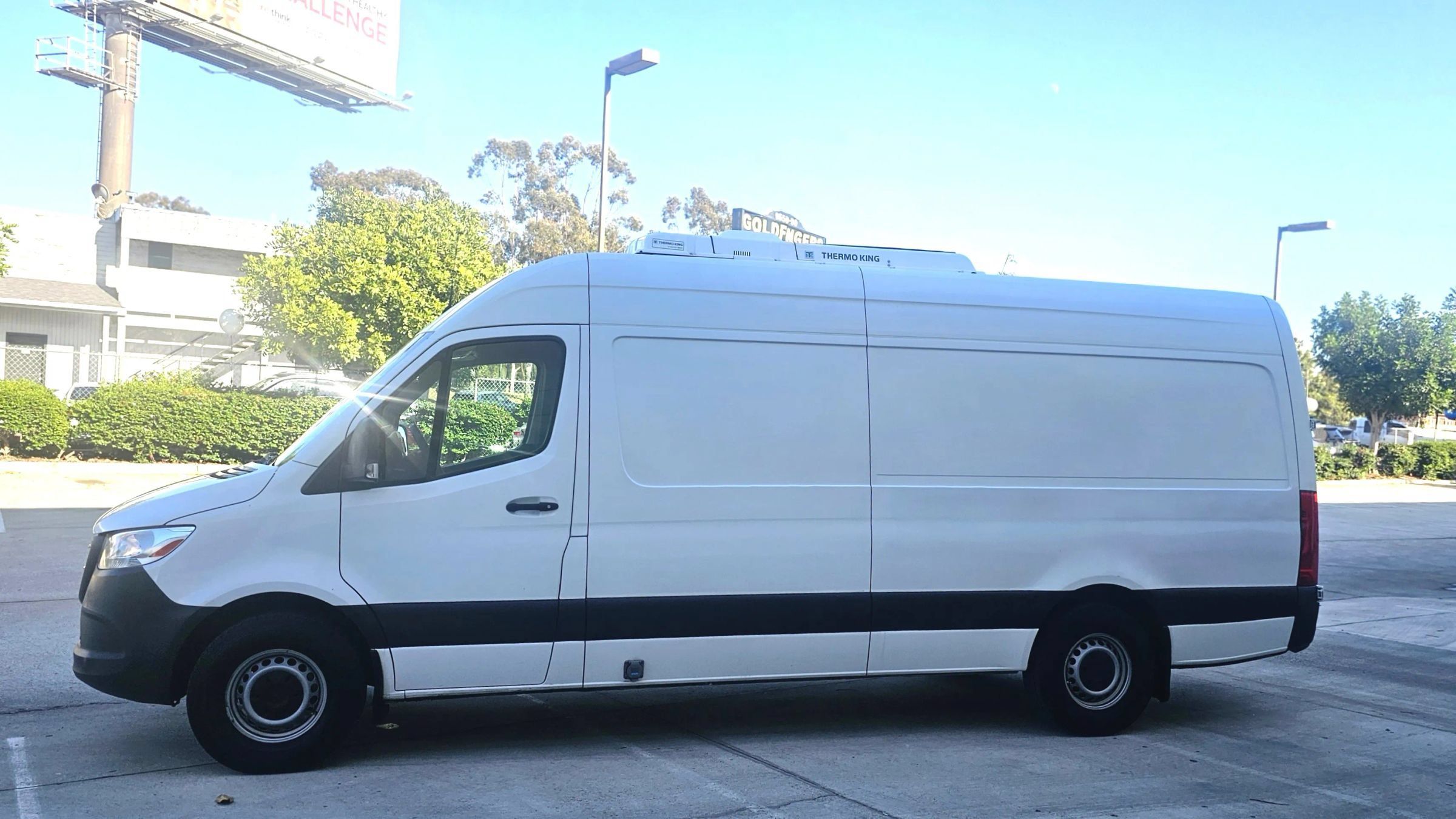Used 2020 Mercedes-Benz Sprinter 2500 image 4
