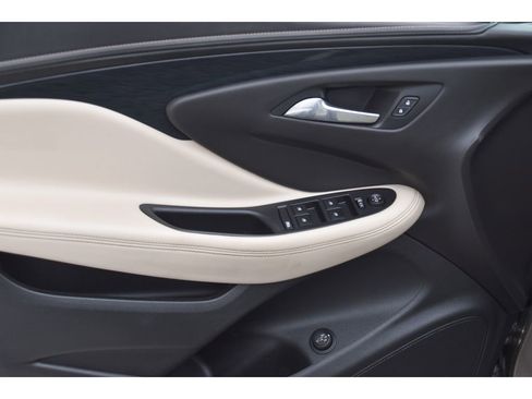 Used 2017 Buick Envision Preferred image 24