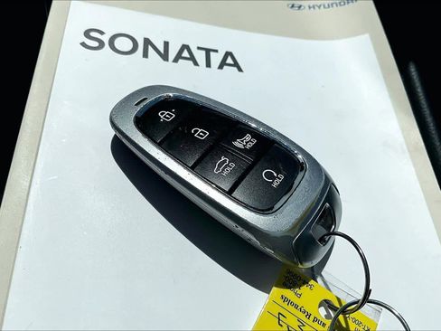 Used 2021 Hyundai Sonata SEL image 15