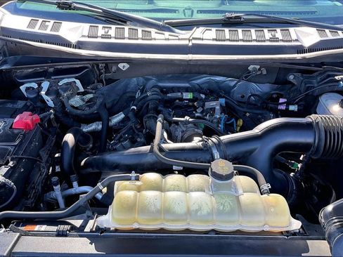 Certified 2020 Ford F150 XLT w/ Equipment Group 302A Luxury AWD/4WD image 9
