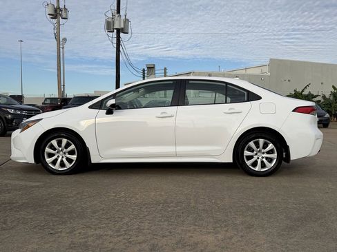 Certified 2026 Toyota Corolla LE FWD image 6