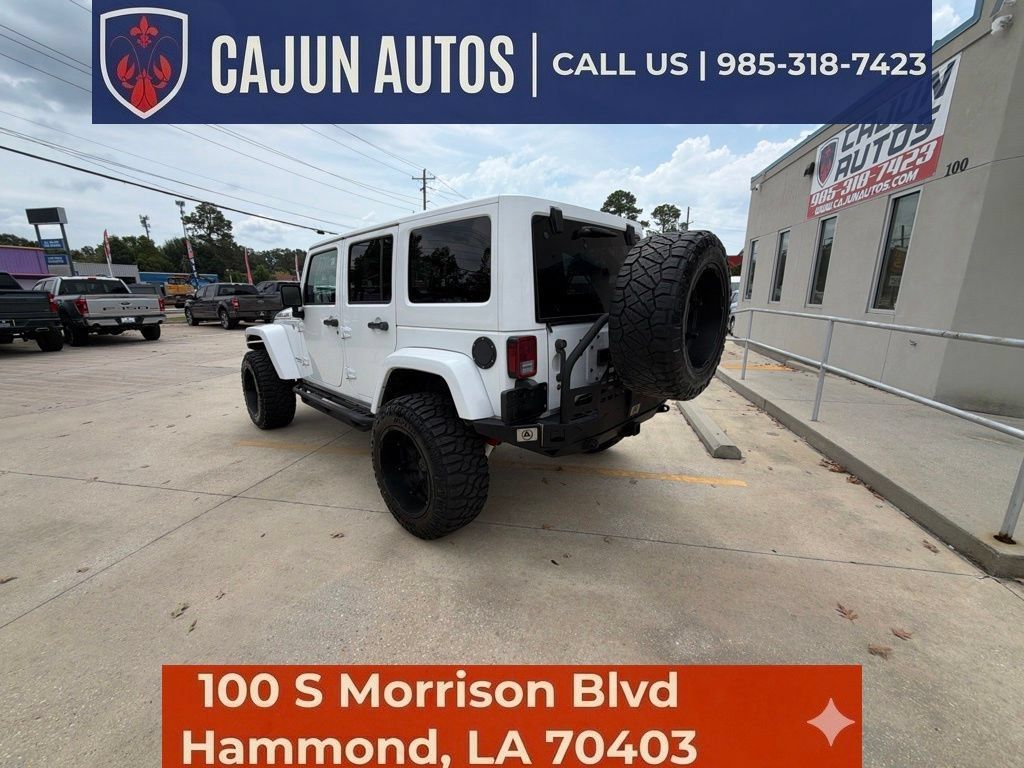 Used 2017 Jeep Wrangler Unlimited Rubicon AWD/4WD image 22