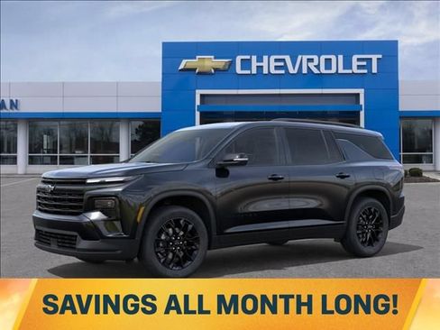 New 2026 Chevrolet Traverse LT w/ Midnight/Sport Edition FWD image 2