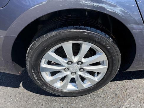 Used 2014 Buick LaCrosse image 8