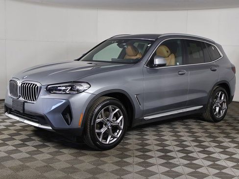 Used 2023 BMW X3 xDrive30i w/ Premium Package image 9