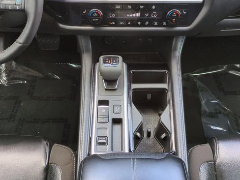 Certified 2023 Nissan Pathfinder SL image 20