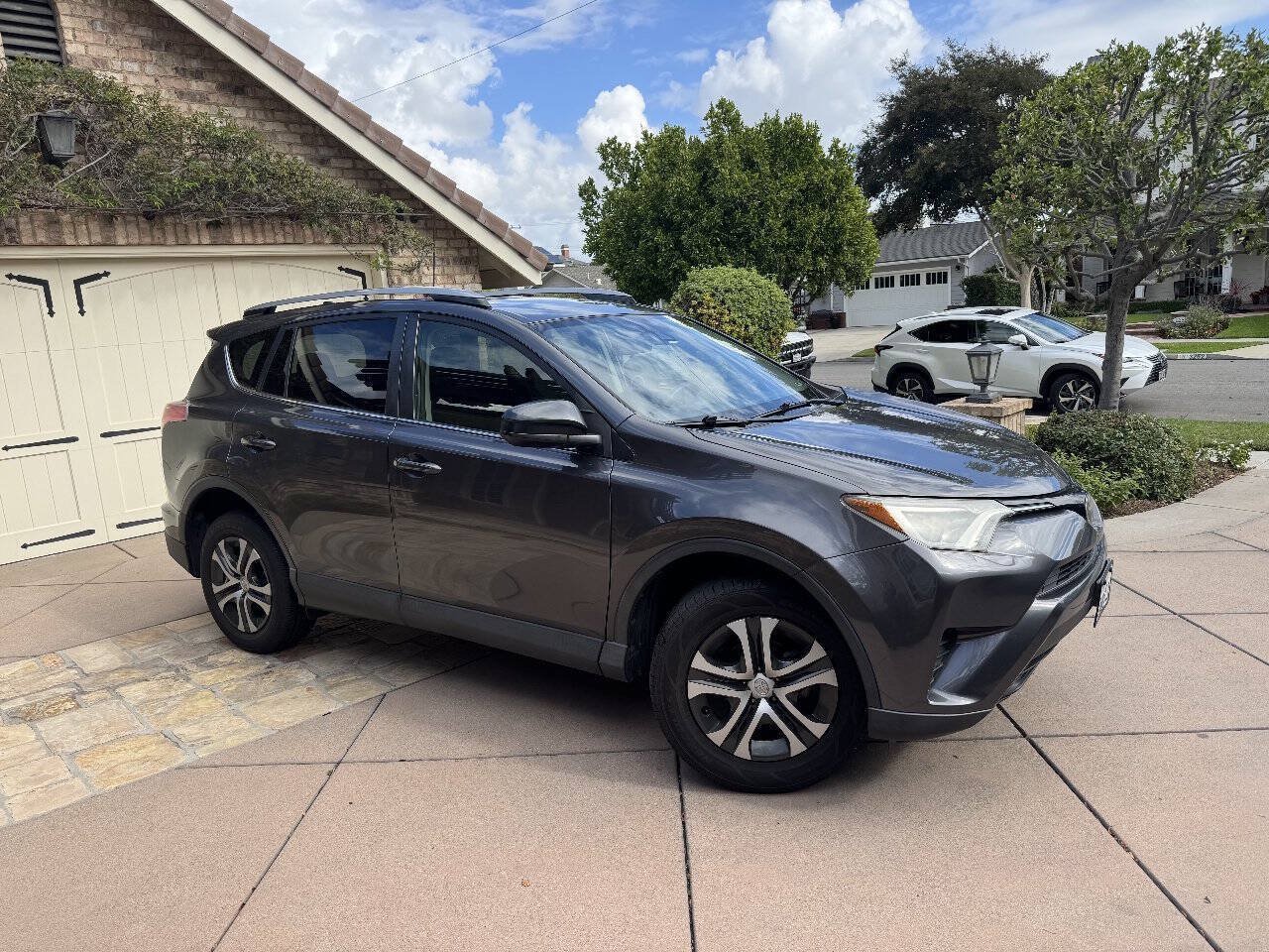 Used 2017 Toyota RAV4 LE w/ Carpet Mat Package FWD image 7