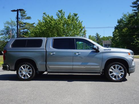 Used 2023 Chevrolet Silverado 1500 High Country AWD/4WD image 4