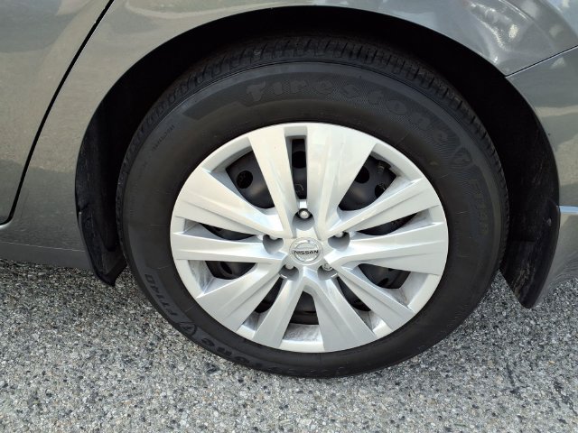 Used 2022 Nissan Sentra S FWD image 18