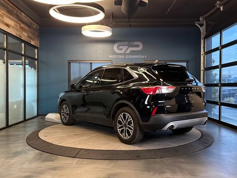 Used 2020 Ford Escape SEL FWD image 5