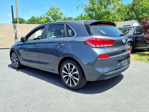 Used 2018 Hyundai Elantra GT FWD image 21