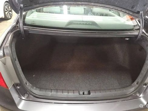 Used 2013 Honda Accord LX image 12