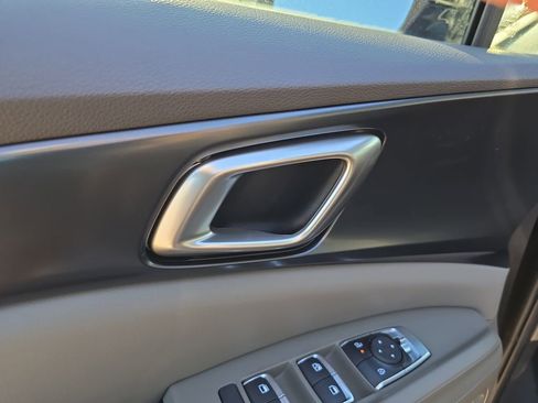 New 2026 Kia Carnival image 18