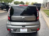 Used 2017 Kia Soul + image 4