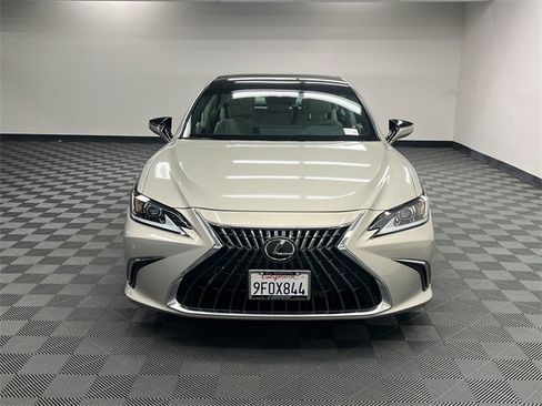 Certified 2023 Lexus ES 350 w/ Premium Package image 3