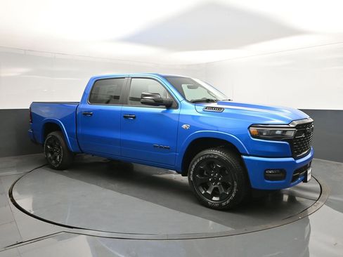 New 2026 RAM 1500 4x4 Crew Cab image 17