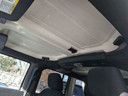 Used 2016 Jeep Wrangler Unlimited Sport w/ Quick Order Package 24S image 11