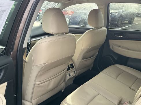 Used 2019 Subaru Outback 2.5i Limited w/ Popular Package #2 image 17