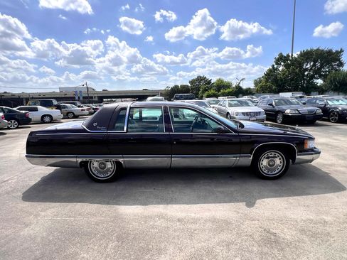Used 1996 Cadillac Fleetwood Brougham image 26