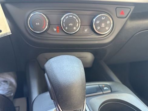 Used 2024 Chevrolet Trax LS w/ LS Convenience Package image 16