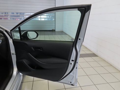 Used 2024 Toyota Corolla LE image 23