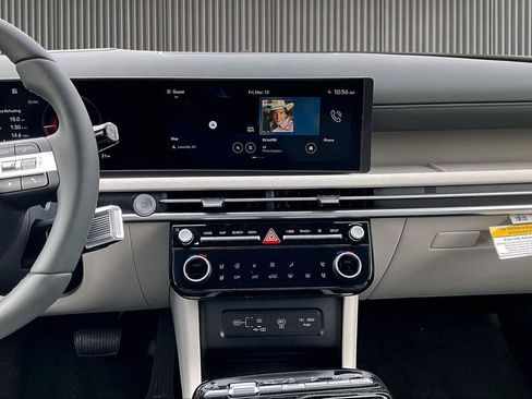 New 2026 Hyundai Tucson Limited w/ Tow & Go Package AWD/4WD image 8
