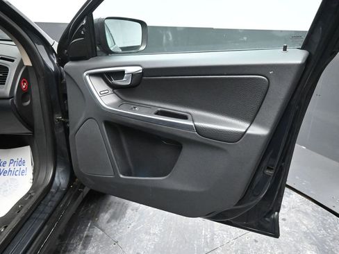 Used 2012 Volvo XC60 T6 AWD/4WD image 16